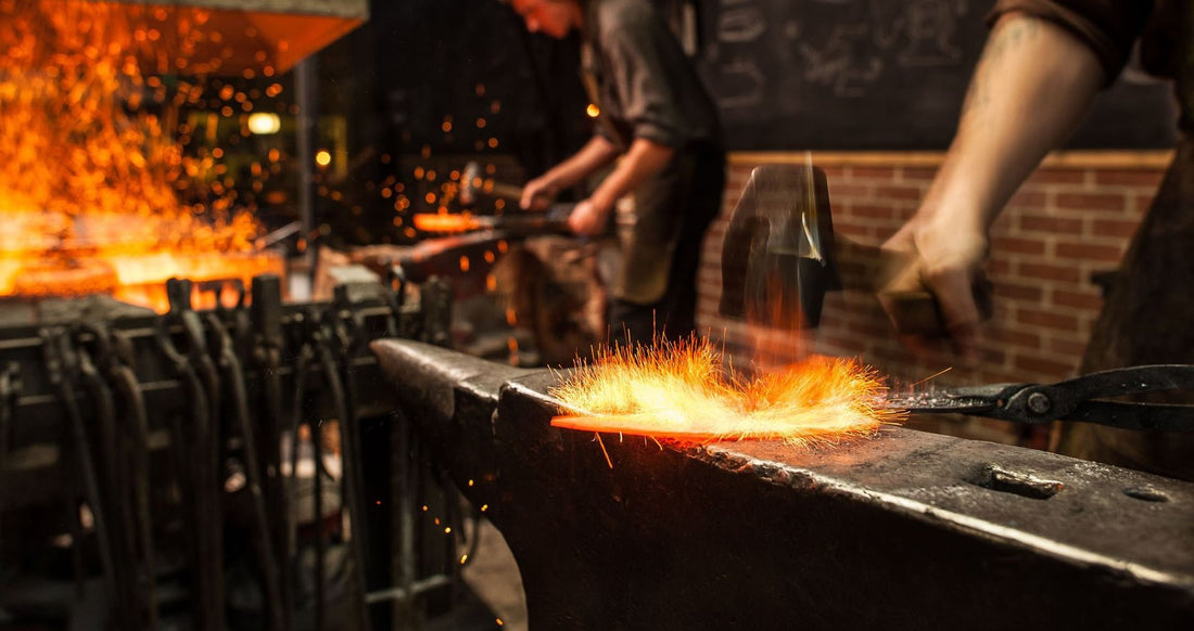 What are the benefits of using handmade kitchen knives? | Coolina